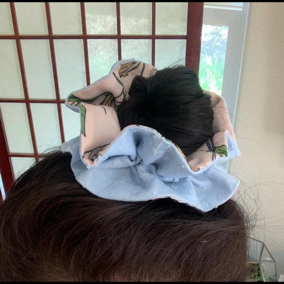 Double Ruffle Scrunchie - Picture 9 of 12
